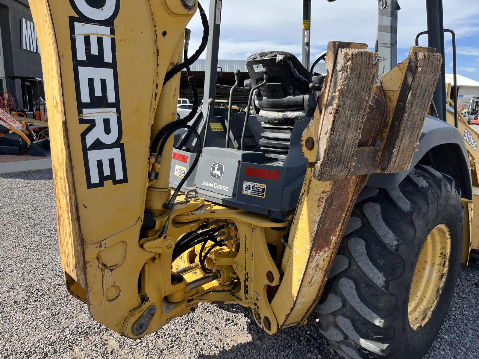 ./imagenes/INVOICE/2019/17749/BACKHOE JOHN DEERE 310SG (20).JPG